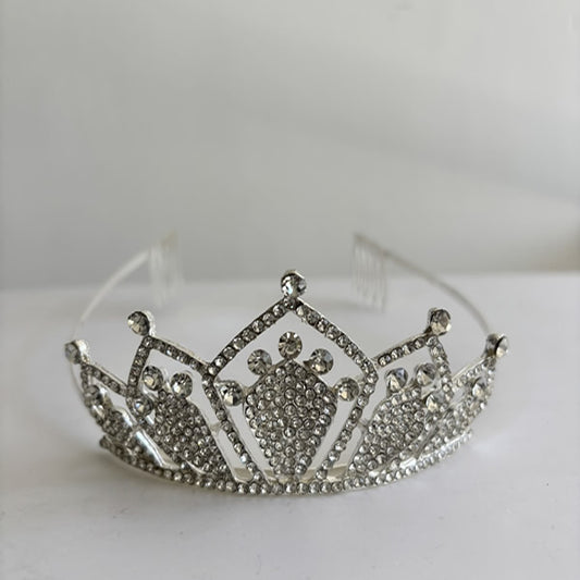 Silver Tiara S3